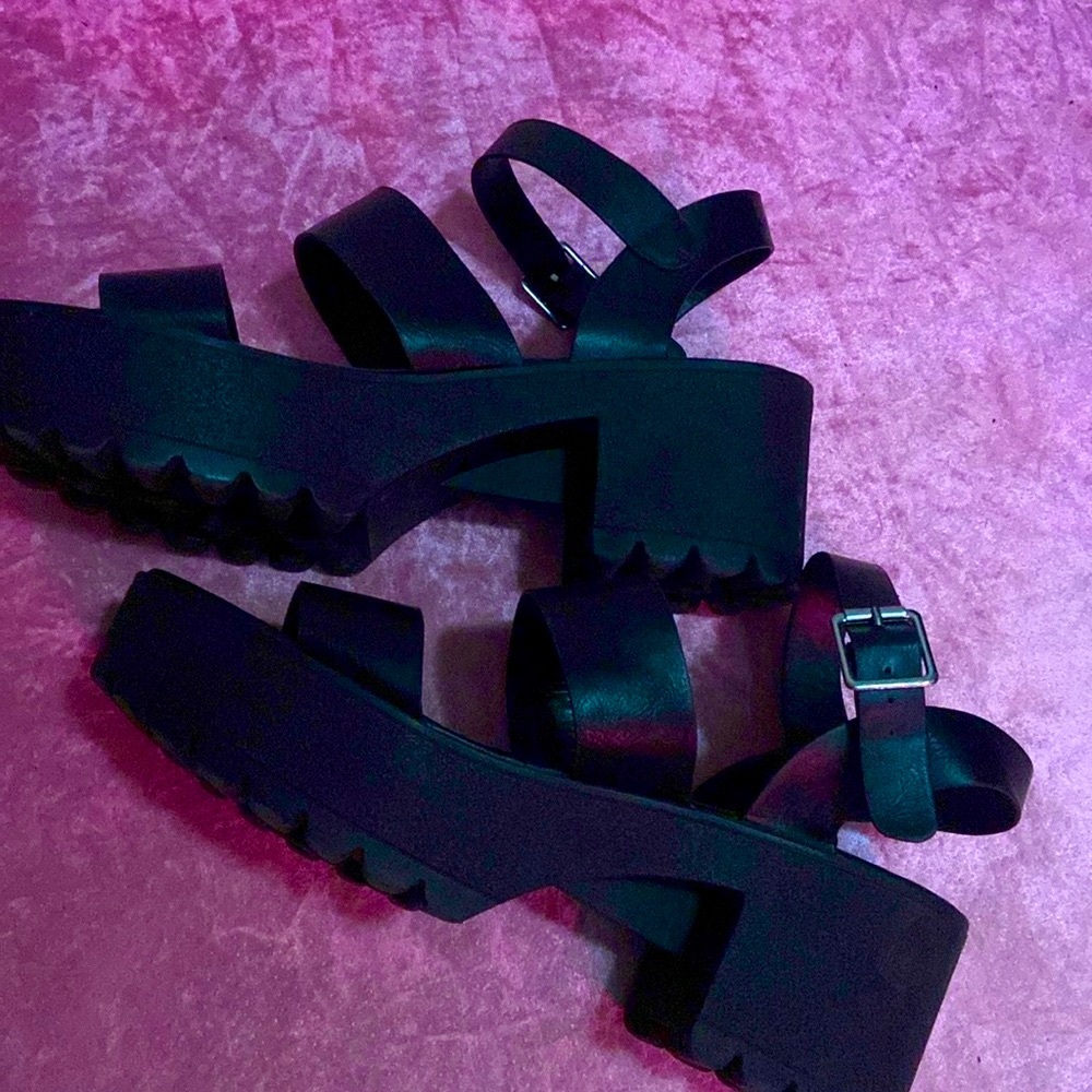 Women's Black Strappy Sandals